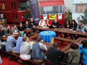 Délégation d'étudiants du Bachelor of Street arts au Fourneau en 2011